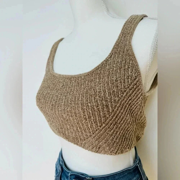 Nikkak Crop Tank Womens Size Medium - Picture 3 of 5